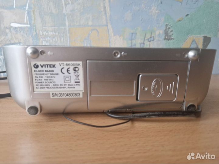 Радиочасы vitek VT-6600вк