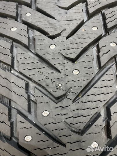 Nokian Tyres Hakkapeliitta 8 SUV 275/50 R20 113T