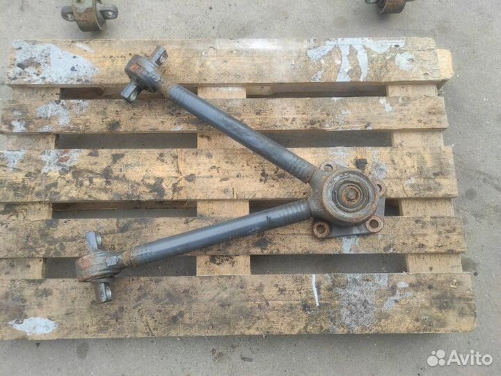 Тяга реактивная верхняя редуктора заднего моста
