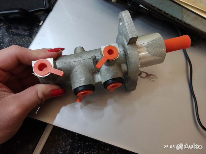 Главный тормозной цилиндр priora