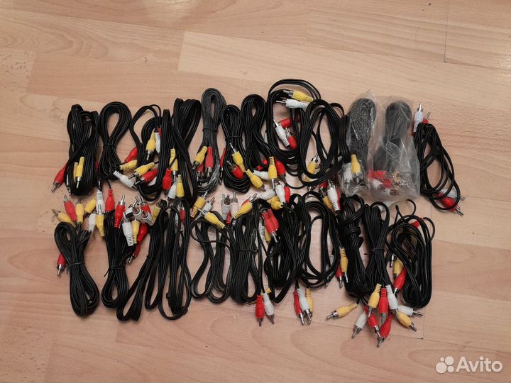 Шнуры для аудио видео техники 3RCA-3RCA