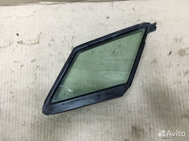 Стекло двери передней левой форточка Mazda 5 05-10