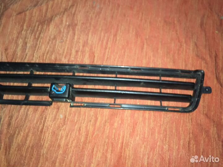 Решетка В Бампер Toyota 4Runner 05-09 / Hilux Surf