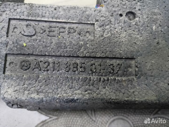 Абсорбер переднего бампера на Mercedes 211