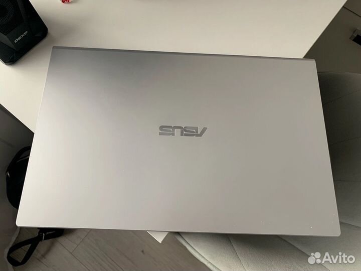 Ноутбук asus