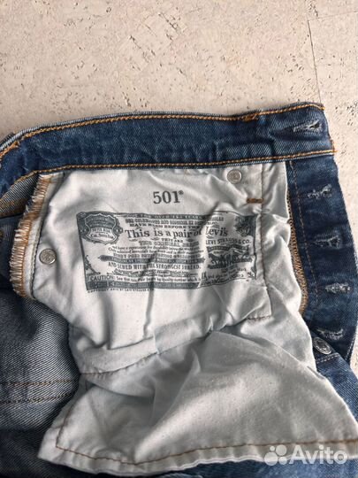 Женские джинсы levis 501