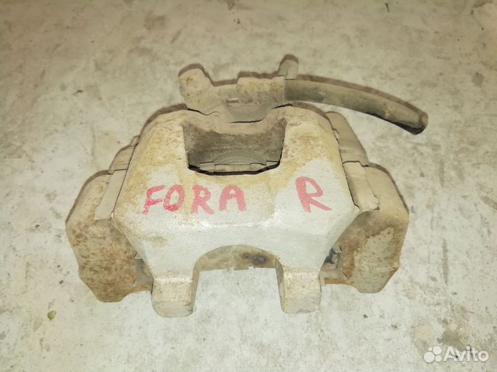 Суппорт задний правый Чери Фора