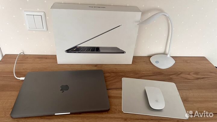 Macbook pro 13 2020 / i5 / 16gb / 1Tb