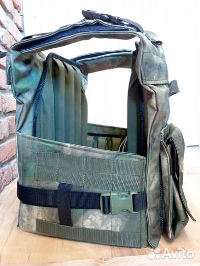 Бронежилет с пластинами мох