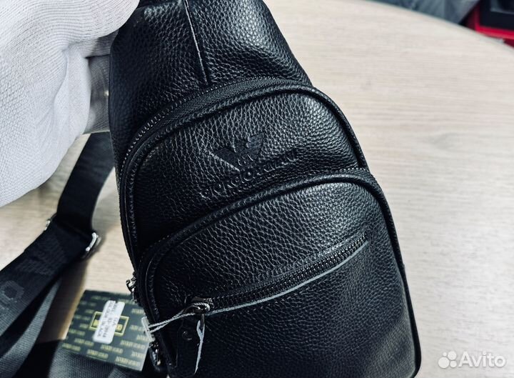 Сумка мужская кожаная нагрудная Giorgio Armani