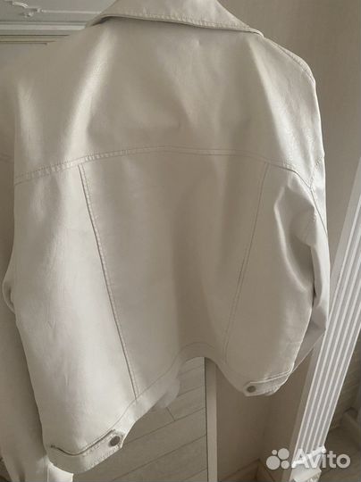 Бомбер женский guess косметички