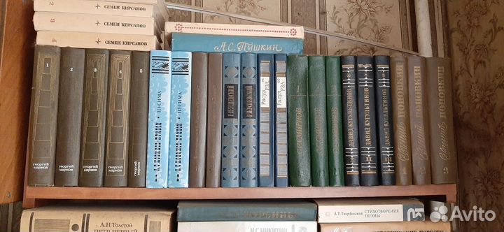 Книги из домашней библиотеки, список в объявлении