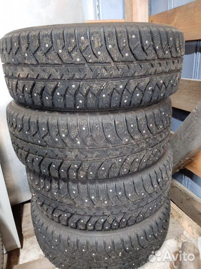Продам колеса Bridgestone 205/55 R16