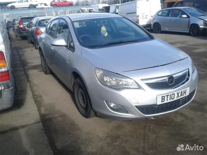 Разбор на запчасти Opel Astra J