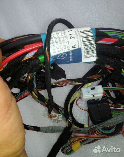 Проводка задняя мерседес Е 211 А 2115408034