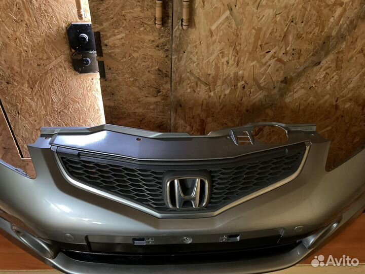 Бампер на Honda FIT GE 6,8