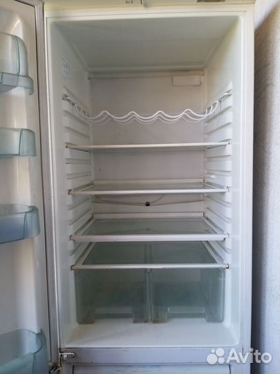 Холодильник 
