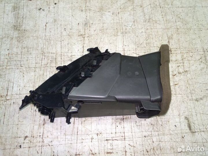 Дефлектор воздушный левый Opel Astra J 2009-2012