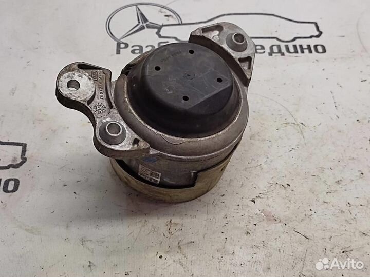 Опора двигателя w253 GLC-class 651.921 2017