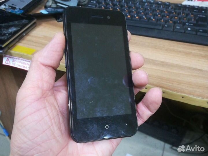 DIGMA LINX ATOM 3G, 4 ГБ