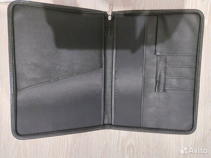 Кожаная папка