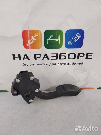 Педаль газа Toyota Land Cruiser 200 1VD-FTV 2014