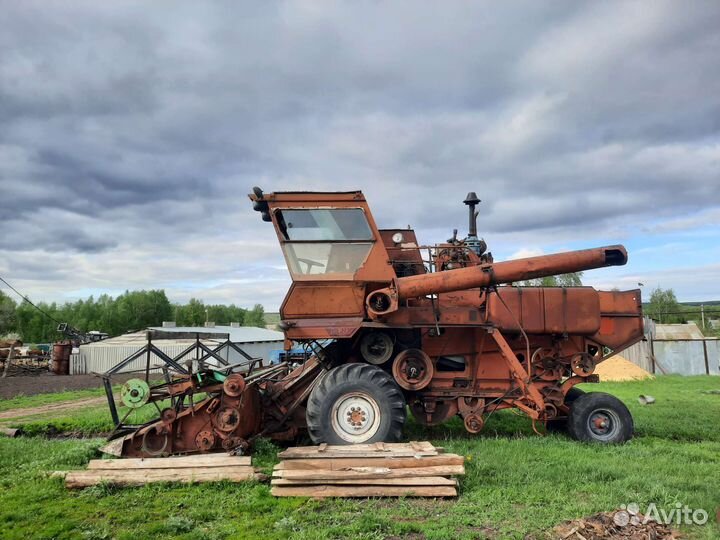 Комбайн Нива-Сельхозтехника СКА-5, 1983