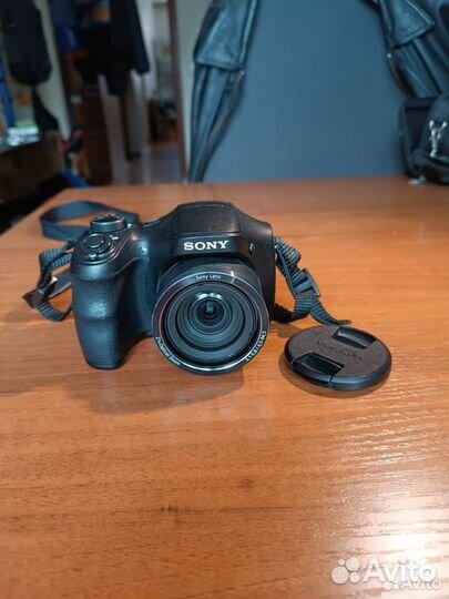Компактный фотоаппарат sony cyber shot DSC H-100
