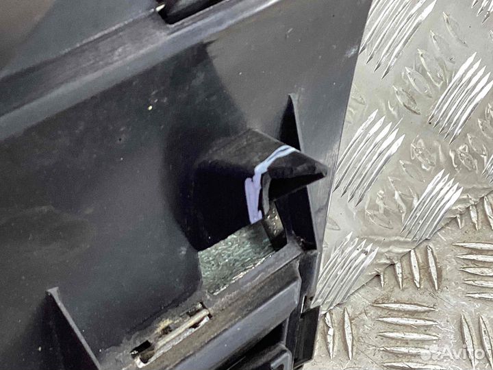 Решетка радиатора Opel Zafira B