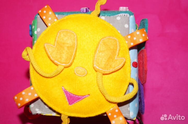 Развивающий кубик ручной работы