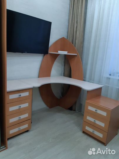 Компьютерный стол