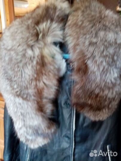 Меховой воротник песец