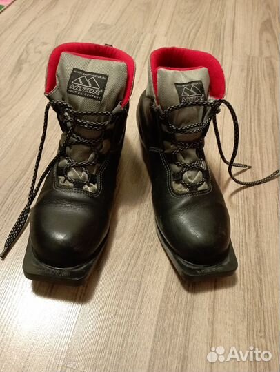 Ботинки лыжные Motor