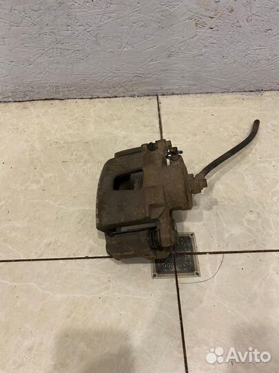 Тормозной суппорт передний правый R14 Daewoo nexia