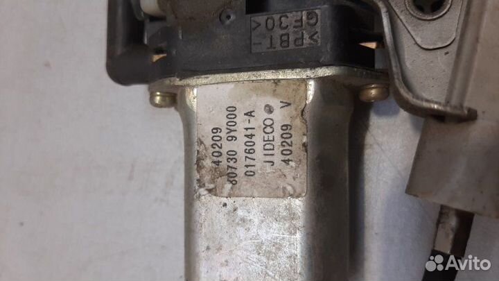 Стеклоподъемник передний правый Nissan Teana J31