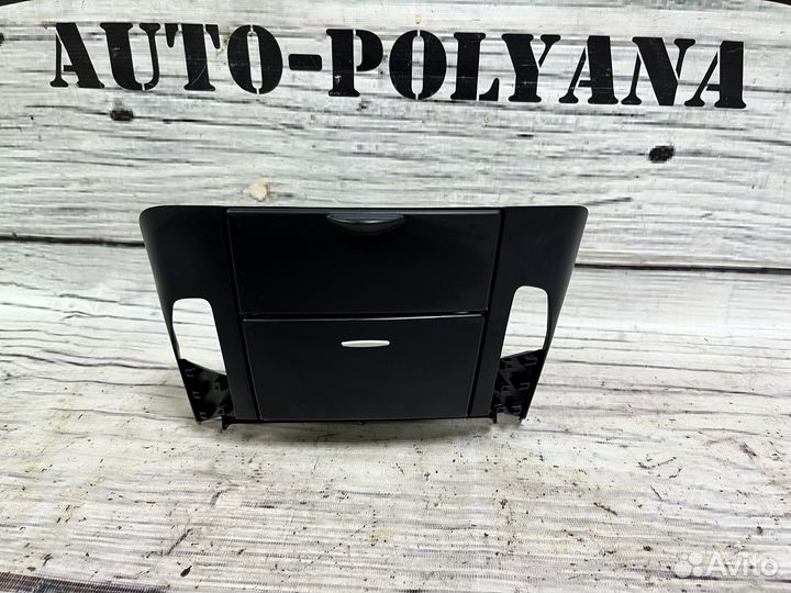 Ящик бардачок консоли Kia Ceed ED