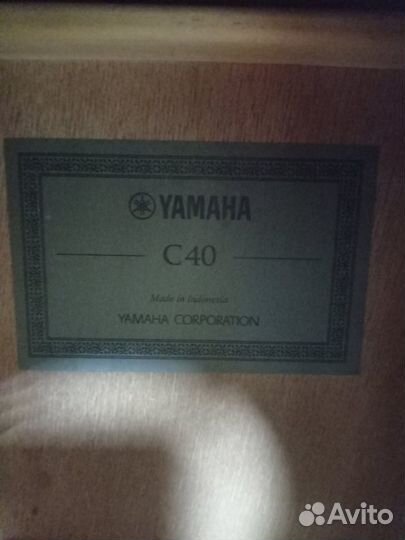 Классическая гитара yamaha c40