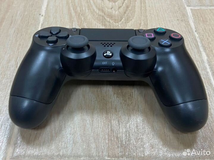 Геймпады для PS4