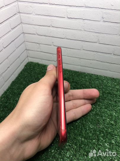 iPhone SE (2020), 64 ГБ