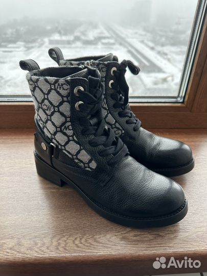 Ботинки женские