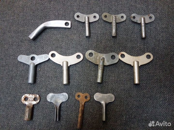 Ключи заводные к часам и машинкам СССР