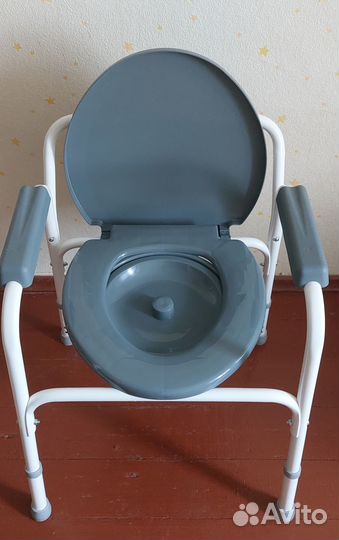 Санитарное кресло туалет
