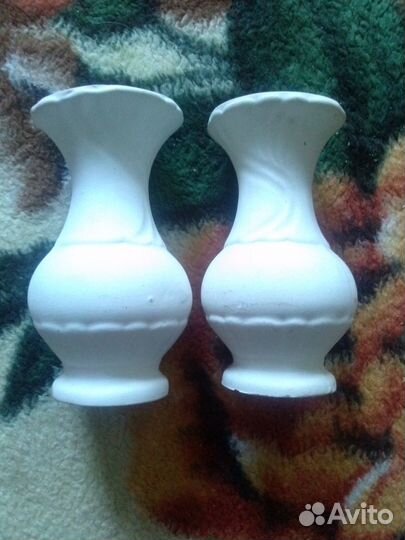 Две декоративные вазы (керамика, импорт)