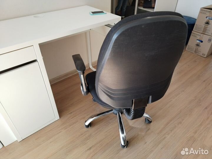 Стул кресло на колесиках