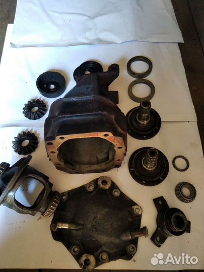 Редуктор задний на мерседес С 180 механика