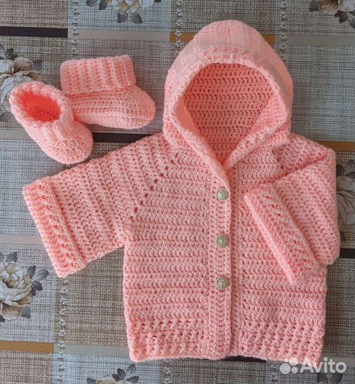 Вязаный детский комплект