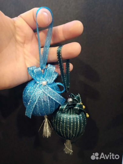 Новогодние шары на елку