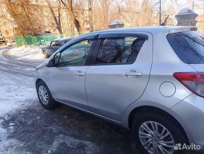 Toyota Vitz 1.0 CVT, 2013, 196 000 км