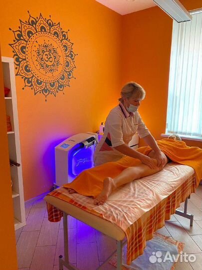 Массаж тела и лица в спа-салоне