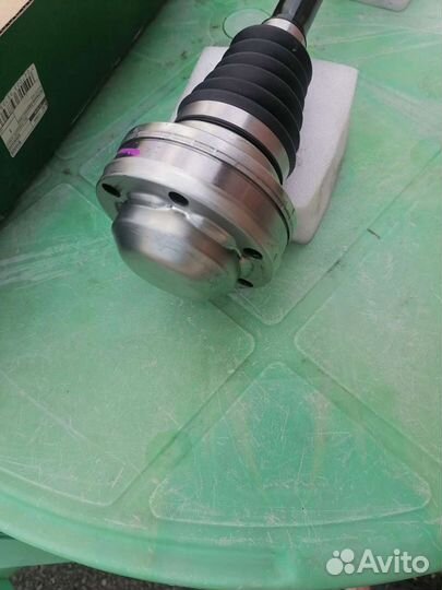 Полуось передняя левая